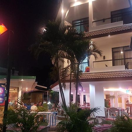 La Capannina Hotel Patong ภายนอก รูปภาพ