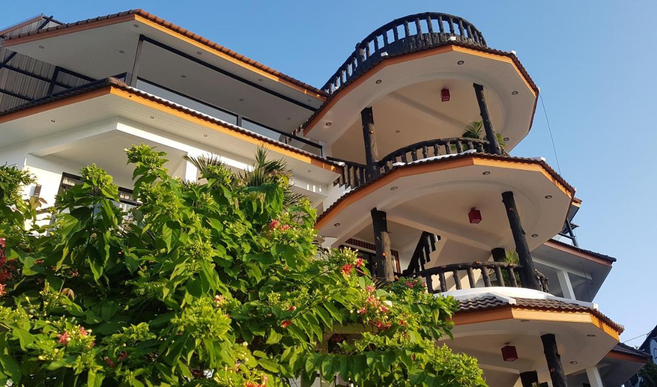 La Capannina Hotel Patong ภายนอก รูปภาพ