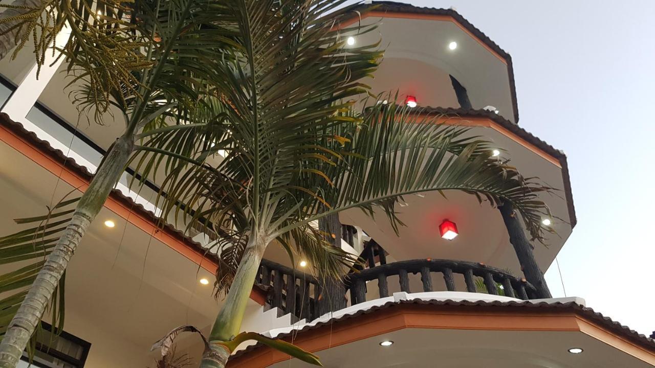 La Capannina Hotel Patong ภายนอก รูปภาพ