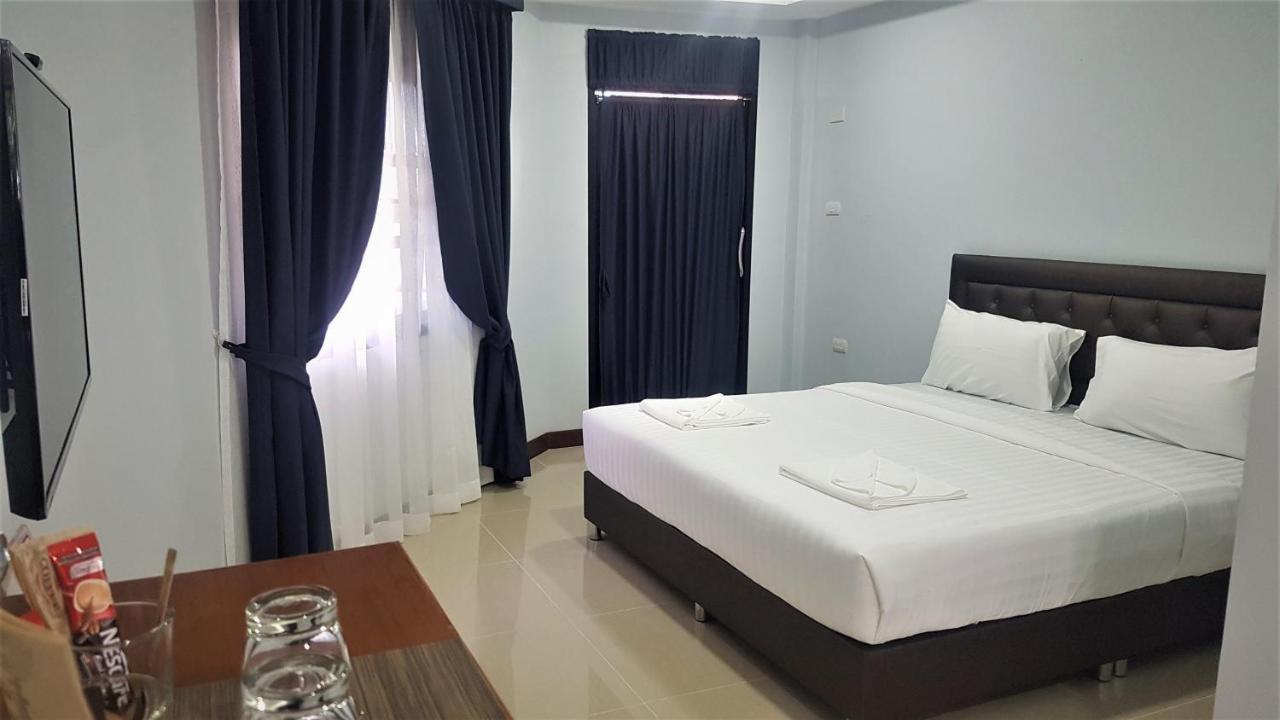 La Capannina Hotel Patong ภายนอก รูปภาพ